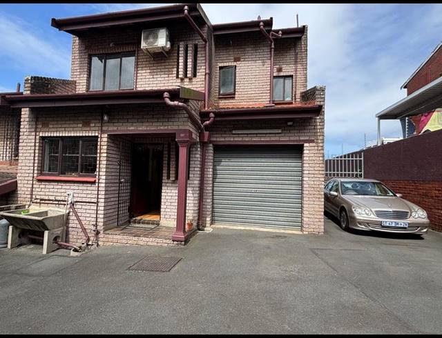 3 BEDROOM TOWNHOUSE FOR SALE IN RESERVOIR HILLS